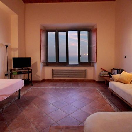 Loft Panoramico Al Centro Storico Apartment Salerno Exterior photo